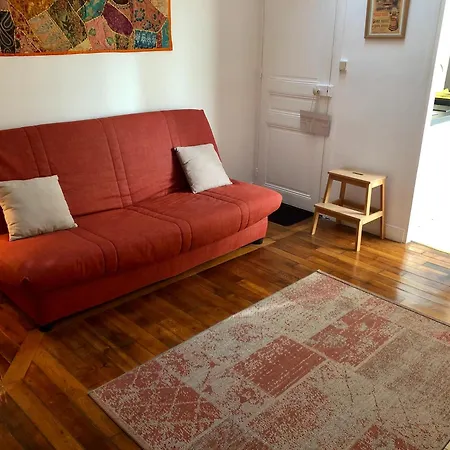 Calme Xxeme Apartament *